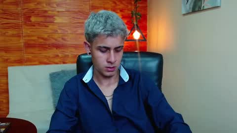 Snapshot of bastiaan_28 chatting on December 2024 01:18:01 AM Bastian online show from December 2024 01:18:01 AM