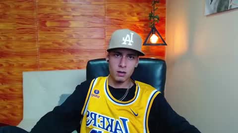 Snapshot of bastiaan_28 chatting on December 2024 10:25:02 AM Bastian online show from December 2024 10:25:02 AM