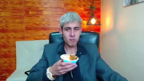 Snapshot of bastiaan_28 chatting on January 2025 05:20:01 PM Bastian online show from January 2025 05:20:01 PM