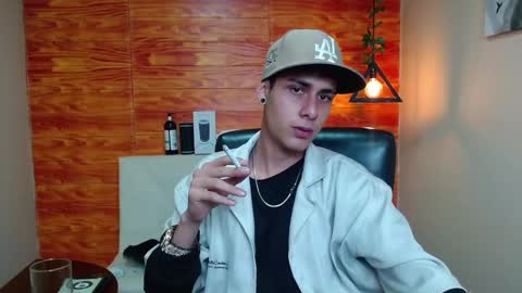 Snapshot of bastiaan_28 chatting on January 2025 03:45:02 AM Bastian online show from January 2025 03:45:02 AM