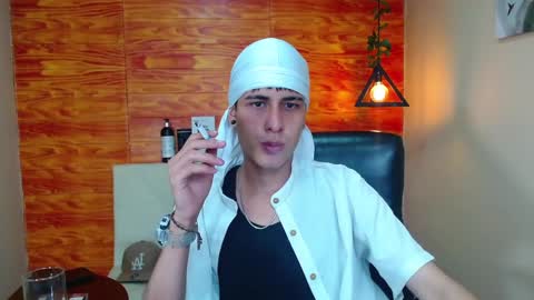 Snapshot of bastiaan_28 chatting on January 2025 01:12:02 AM Bastian online show from January 2025 01:12:02 AM