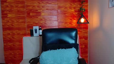 Snapshot of bastiaan_28 chatting on January 2025 04:02:02 AM Bastian online show from January 2025 04:02:02 AM