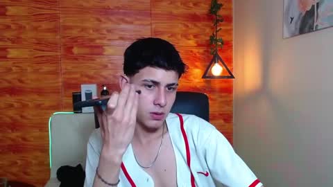 Snapshot of bastiaan_28 chatting on January 2025 09:29:01 AM Bastian online show from January 2025 09:29:01 AM