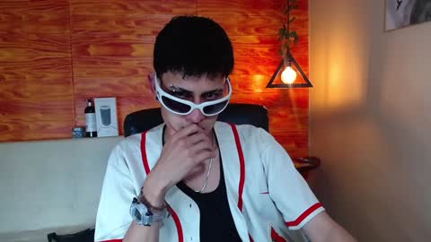 Snapshot of bastiaan_28 chatting on February 2025 03:11:01 AM Bastian online show from February 2025 03:11:01 AM