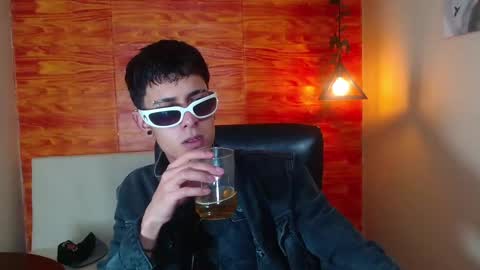 Snapshot of bastiaan_28 chatting on March 2025 09:01:01 PM Bastian online show from March 2025 09:01:01 PM