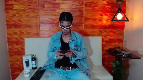 Snapshot of bastiaan_28 chatting on March 2025 02:29:01 AM Bastian online show from March 2025 02:29:01 AM