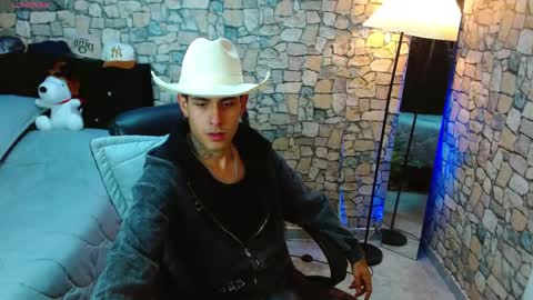 Snapshot of bastiaan_28 chatting on April 2026 08:33:01 PM Bastian online show from April 2026 08:33:01 PM