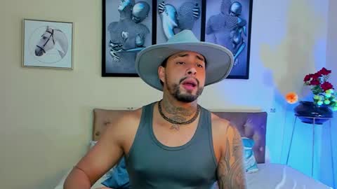 Snapshot of bastian_jones1 chatting on January 2025 12:04:02 AM bastian_jones1 online show from January 2025 12:04:02 AM