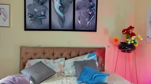 Snapshot of bastian_jones1 chatting on January 2025 06:32:02 PM bastian_jones1 online show from January 2025 06:32:02 PM