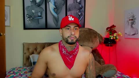 Snapshot of bastian_jones1 chatting on February 2025 07:20:01 AM bastian_jones1 online show from February 2025 07:20:01 AM