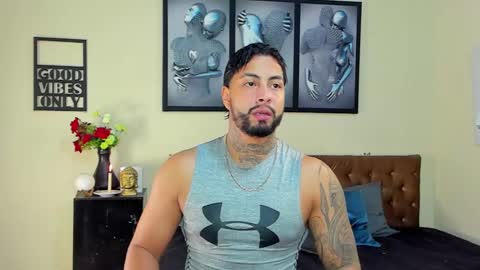 Snapshot of bastian_jones1 chatting on March 2025 05:52:02 AM bastian_jones1 online show from March 2025 05:52:02 AM