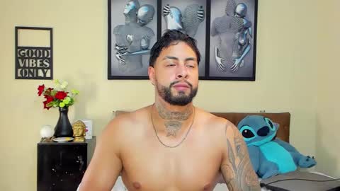 Snapshot of bastian_jones1 chatting on March 2025 01:23:01 AM bastian_jones1 online show from March 2025 01:23:01 AM