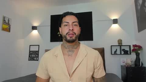 Snapshot of bastian_jones1 chatting on September 2025 11:19:01 PM bastian_jones1 online show from September 2025 11:19:01 PM