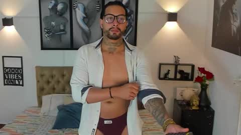 Snapshot of bastian_jones1 chatting on October 2025 12:41:02 AM bastian_jones1 online show from October 2025 12:41:02 AM