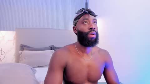 Snapshot of bastianrivas chatting on October 2025 12:01:02 PM Bastian. online show from October 2025 12:01:02 PM