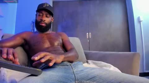 Snapshot of bastianrivas chatting on November 2025 12:04:01 PM Bastian. online show from November 2025 12:04:01 PM