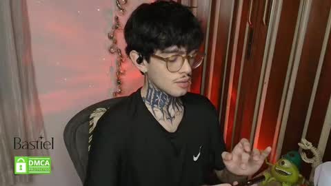 Bastiel online show from November 2025 01:38:02 AM