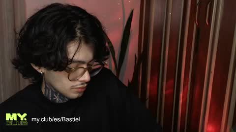 Snapshot of bastiel_ chatting on April 2026 11:38:02 PM Bastiel online show from April 2026 11:38:02 PM