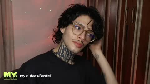 Snapshot of bastiel_ chatting on April 2026 02:47:01 AM Bastiel online show from April 2026 02:47:01 AM