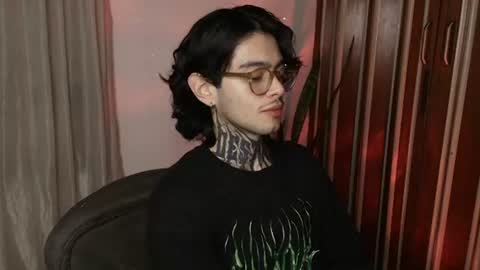 Snapshot of bastiel_ chatting on June 2026 01:58:01 AM Bastiel online show from June 2026 01:58:01 AM