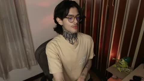 Snapshot of bastiel_ chatting on July 2026 11:51:01 PM Bastiel online show from July 2026 11:51:01 PM
