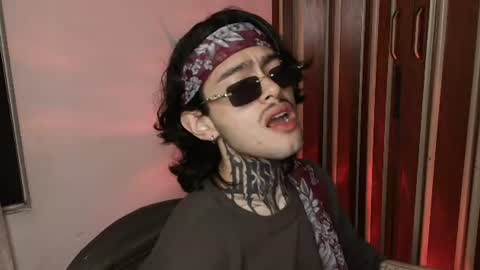 Snapshot of bastiel_ chatting on August 2026 02:33:02 AM Bastiel online show from August 2026 02:33:02 AM