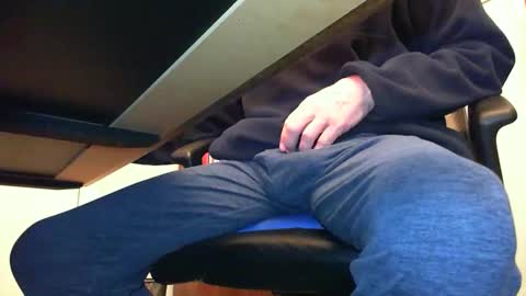 BateBro13 online show from February 2026 02:28:01 PM