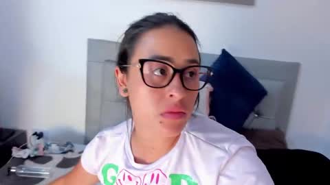 Idaly and Carlos online show from September 2025 03:28:01 AM