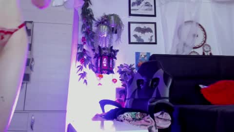 Snapshot of bathory_vamps chatting on March 2026 09:47:02 PM online show from March 2026 09:47:02 PM