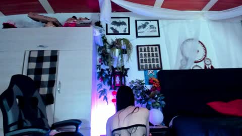 Snapshot of bathory_vamps chatting on April 2026 07:51:02 PM online show from April 2026 07:51:02 PM