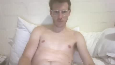 battyb1 online show from November 2025 08:07:01 PM