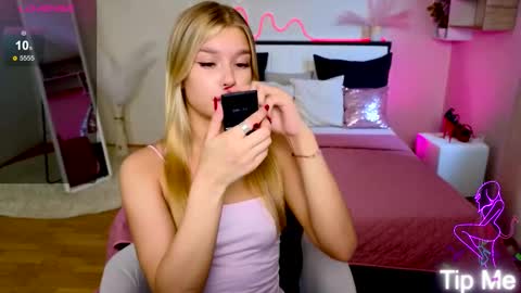 Snapshot of battymelody chatting on September 2025 10:06:02 AM atty online show from September 2025 10:06:02 AM