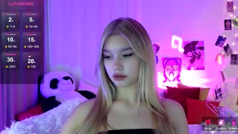 Snapshot of battymelody chatting on November 2025 11:21:01 AM atty online show from November 2025 11:21:01 AM