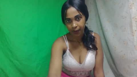 bavianona online show from November 2025 01:47:02 PM