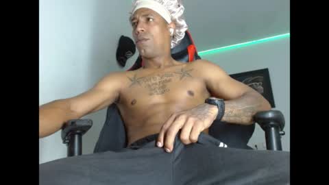 Snapshot of bbc_blaack chatting on April 2026 12:39:01 PM bbc online show from April 2026 12:39:01 PM