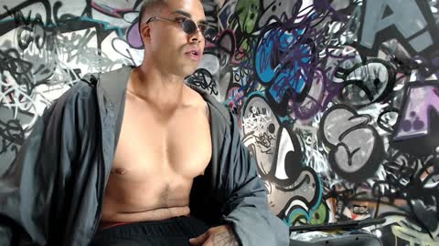 Snapshot of bbc_monster1 chatting on January 2025 09:41:02 PM Justin online show from January 2025 09:41:02 PM