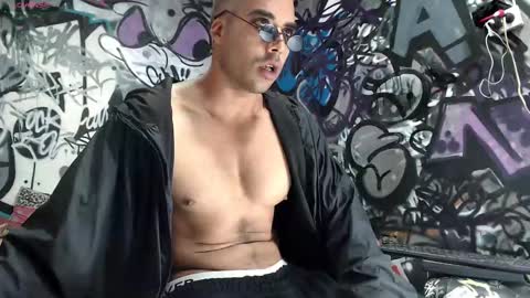 Snapshot of bbc_monster1 chatting on February 2025 01:22:02 PM Justin online show from February 2025 01:22:02 PM