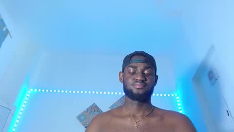 Andrew  online show from November 2025 10:45:01 PM