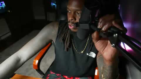 Snapshot of bbcblackdaddy chatting on April 2026 12:23:01 PM Black Daddy online show from April 2026 12:23:01 PM