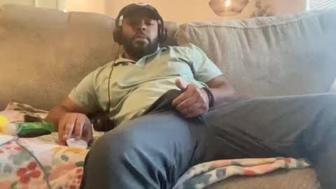 Snapshot of bbcfun44 chatting on February 2025 04:52:01 PM Zaddy online show from February 2025 04:52:01 PM