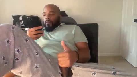 Snapshot of bbcfun44 chatting on November 2025 10:41:02 PM Zaddy online show from November 2025 10:41:02 PM