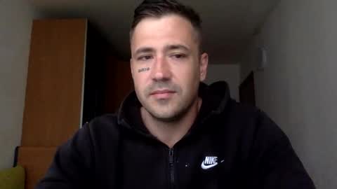 Snapshot of bbnamelezz chatting on April 2026 06:14:01 AM BB Namelezz online show from April 2026 06:14:01 AM