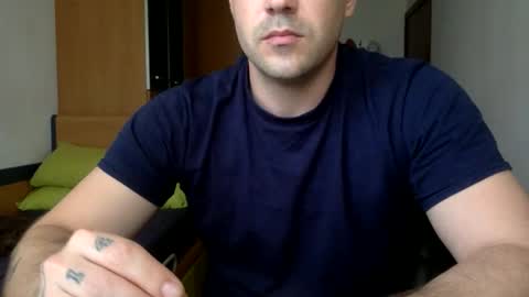 Snapshot of bbnamelezz chatting on April 2026 04:42:02 PM BB Namelezz online show from April 2026 04:42:02 PM