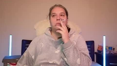 Love online show from December 2025 06:51:01 AM