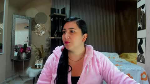 Snapshot of bbwluxurymuse chatting on May 2026 11:26:02 AM bbwluxurymuse online show from May 2026 11:26:02 AM