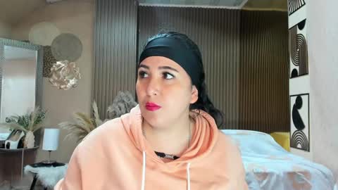 Snapshot of bbwluxurymuse chatting on May 2026 12:02:01 PM bbwluxurymuse online show from May 2026 12:02:01 PM