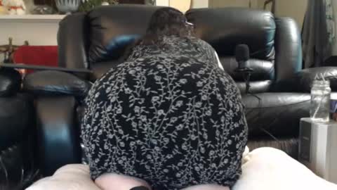 Snapshot of bbwmilfforcamfun chatting on April 2026 12:45:02 PM Julie online show from April 2026 12:45:02 PM