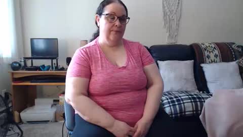 Snapshot of bbwmilfforcamfun chatting on April 2026 06:10:01 PM Julie online show from April 2026 06:10:01 PM