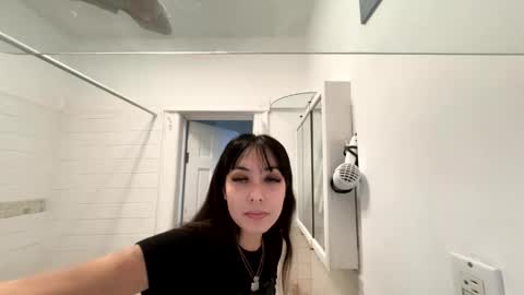 Snapshot of bby_julesss chatting on March 2026 12:43:01 PM bby_julesss online show from March 2026 12:43:01 PM