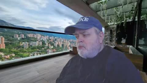 Snapshot of bear4muscle chatting on April 2026 07:29:01 PM Dookie online show from April 2026 07:29:01 PM